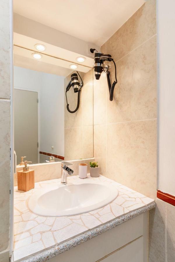 Calme Cocon Troglodyte Au Coeur De La Ville Apartment นีมส์ ภายนอก รูปภาพ